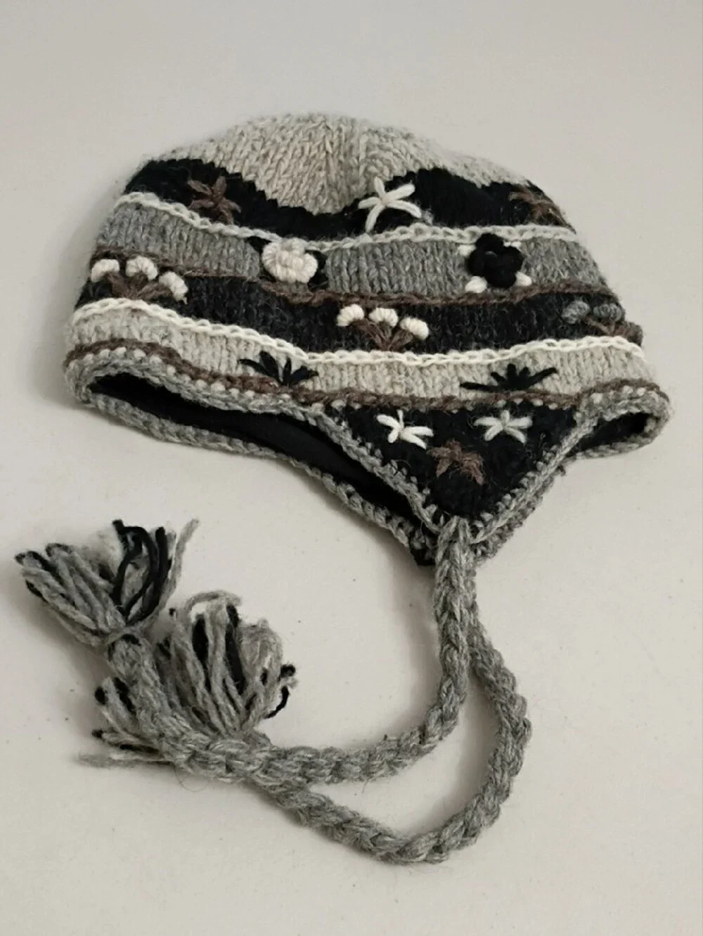 Kids Knit Earflap Hat in Gray & Black - Handcrafted Style